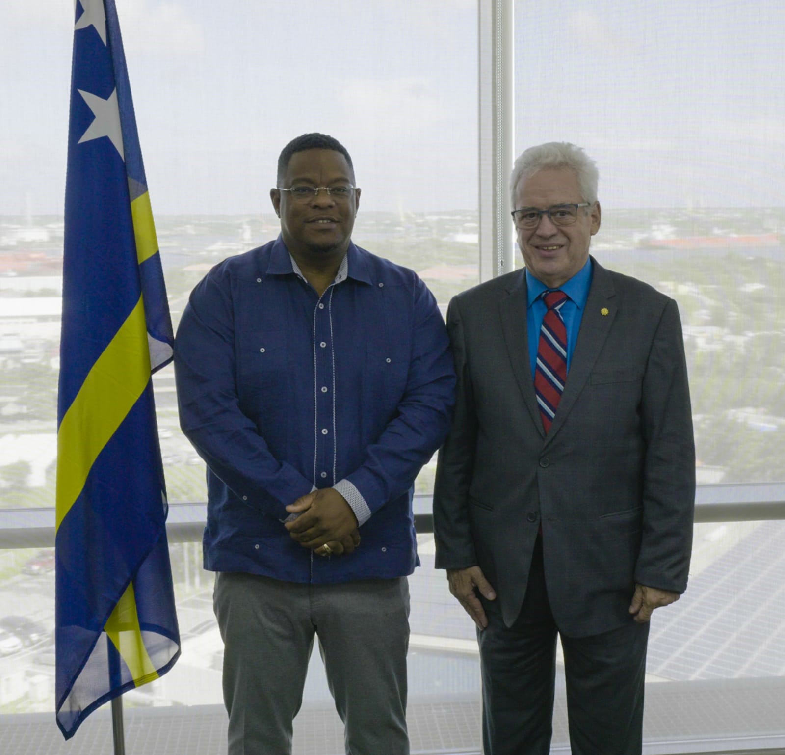 Cónsul de Colombia en Curaçao se reune con ministro de economía y desarrollo Ruisandro M Cijntje