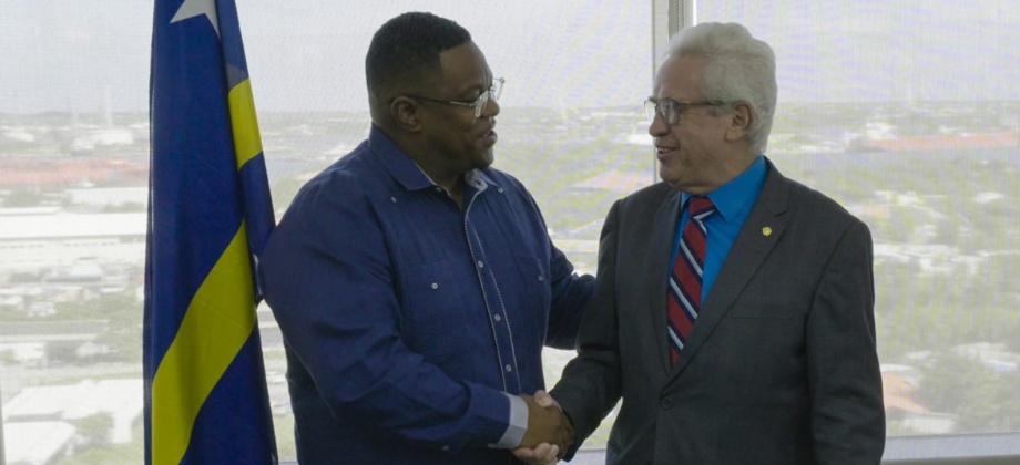Cónsul de Colombia en Curaçao se reune con ministro de economía y desarrollo Ruisandro M Cijntje
